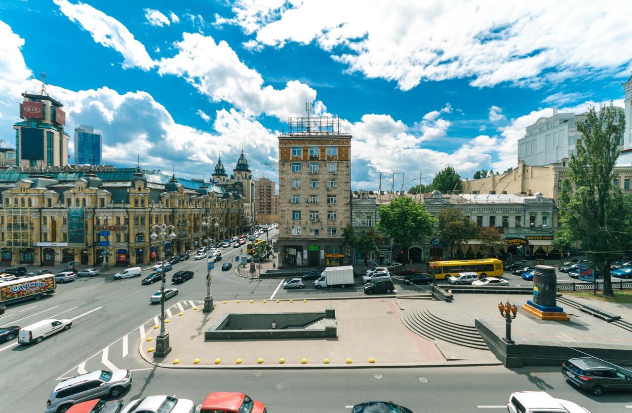 Two Bedroom Apartment On Kreschatik, Kyiv Center With Great View Bagian luar foto